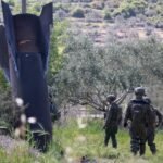 Israel raciona interceptadores avançados enquanto bombardeios iranianos pressionam estoques.