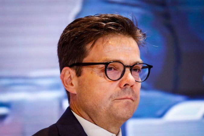 Diretor do BC diz que corte na Selic é “calibração”, não afrouxamento.