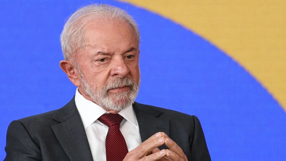 Lula sanciona ampliação da licença-paternidade para 20 dias.