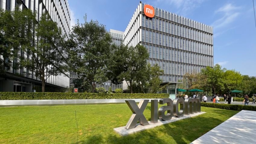 Xiaomi lança modelos de IA MiMo-V2.5 com capacidades multimodais nativas.