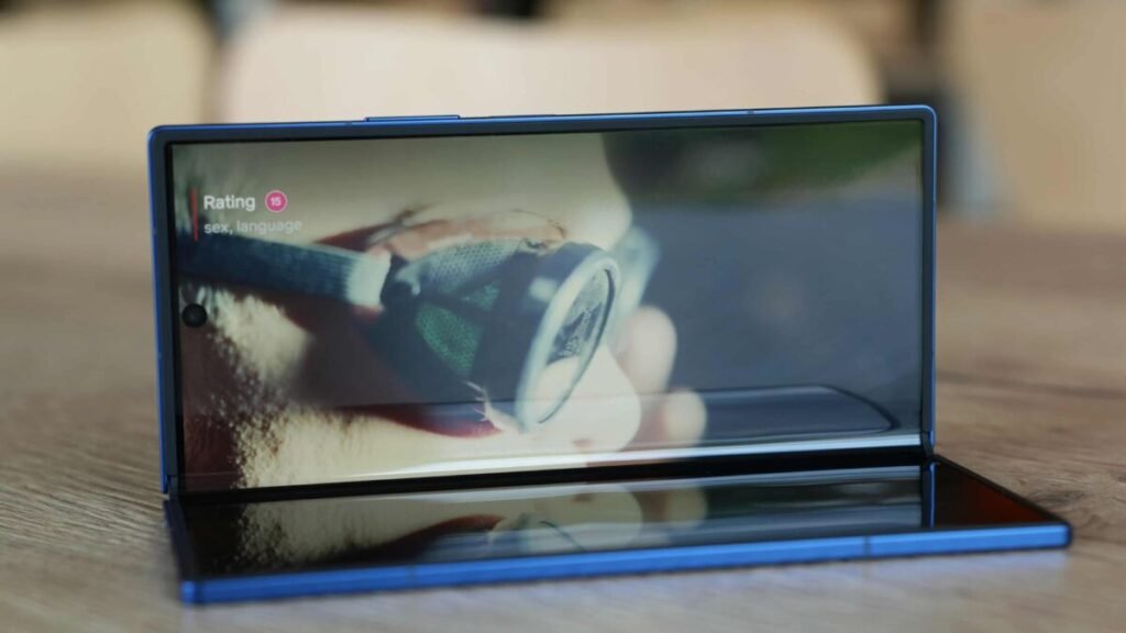 Samsung Galaxy Z Fold Wide vaza com proporção de tela 4:3 semelhante ao iPad.
